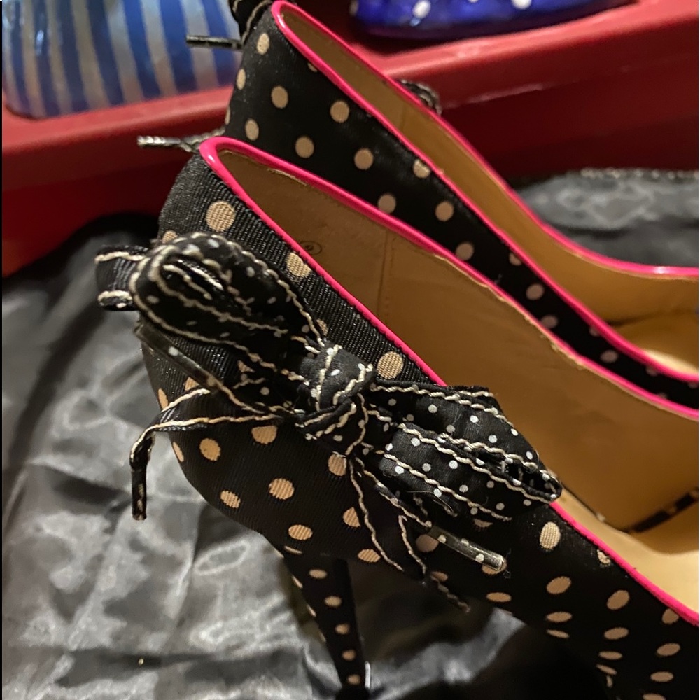 Unrated high heels - Picture 4 of 7